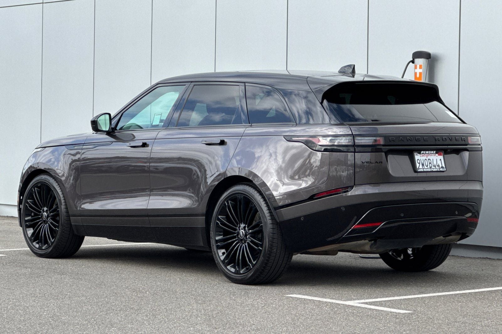 2026 Land Rover Range Rover Velar Dynamic SE