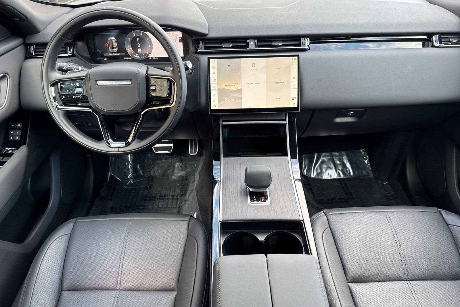 2025 Land Rover Range Rover Velar Dynamic SE