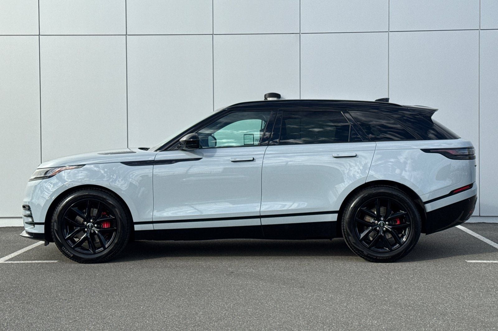 2025 Land Rover Range Rover Velar Dynamic SE