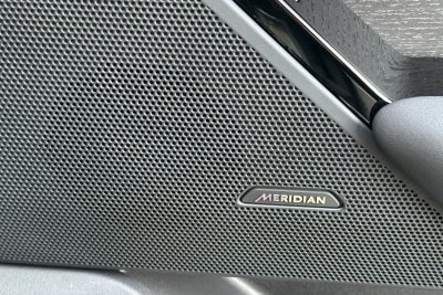 2025 Land Rover Range Rover Velar Dynamic SE