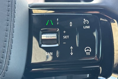 2025 Land Rover Range Rover Velar Dynamic SE