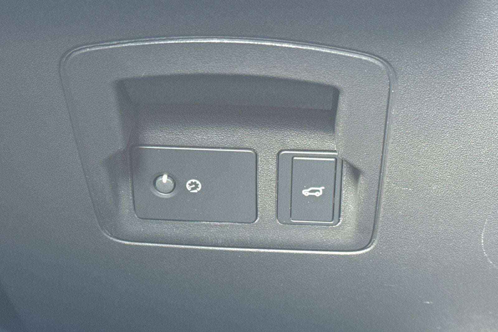 2025 Land Rover Range Rover Velar Dynamic SE