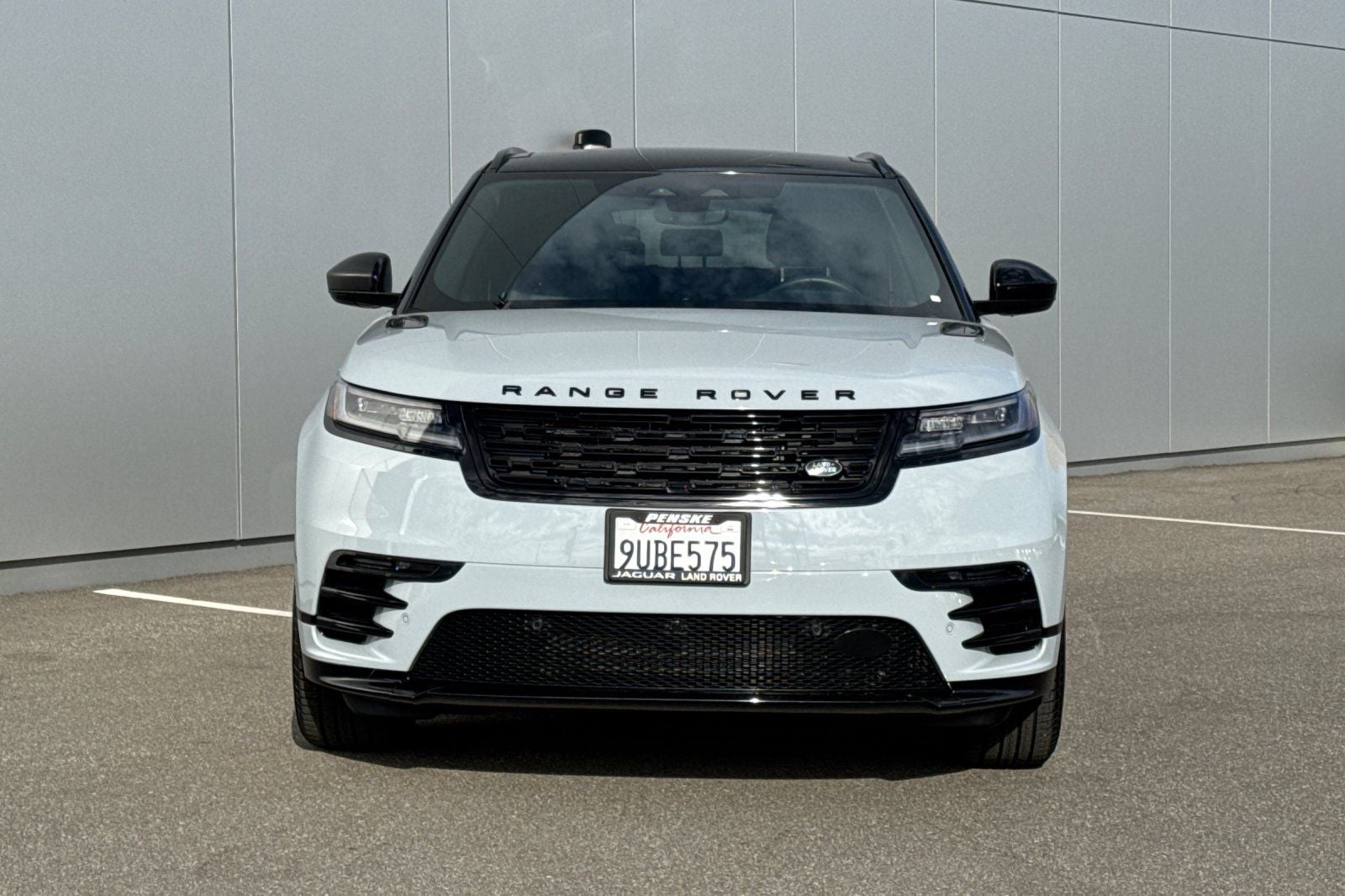 2025 Land Rover Range Rover Velar Dynamic SE