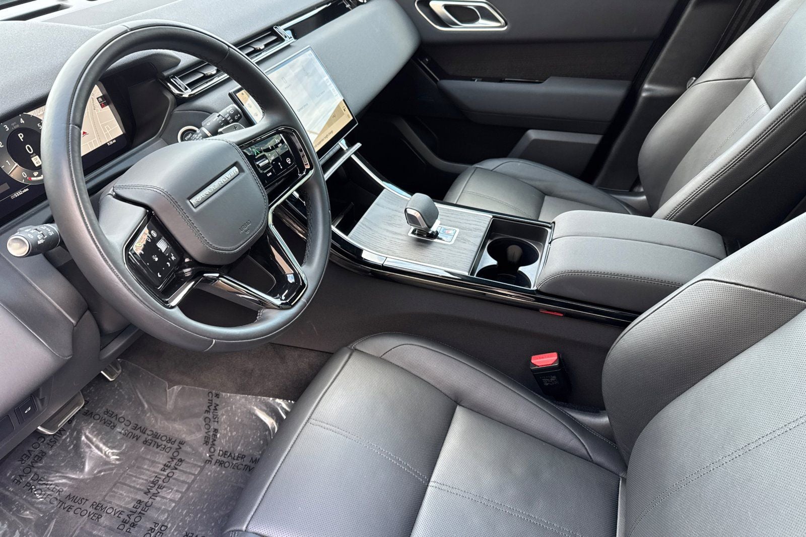 2025 Land Rover Range Rover Velar Dynamic SE