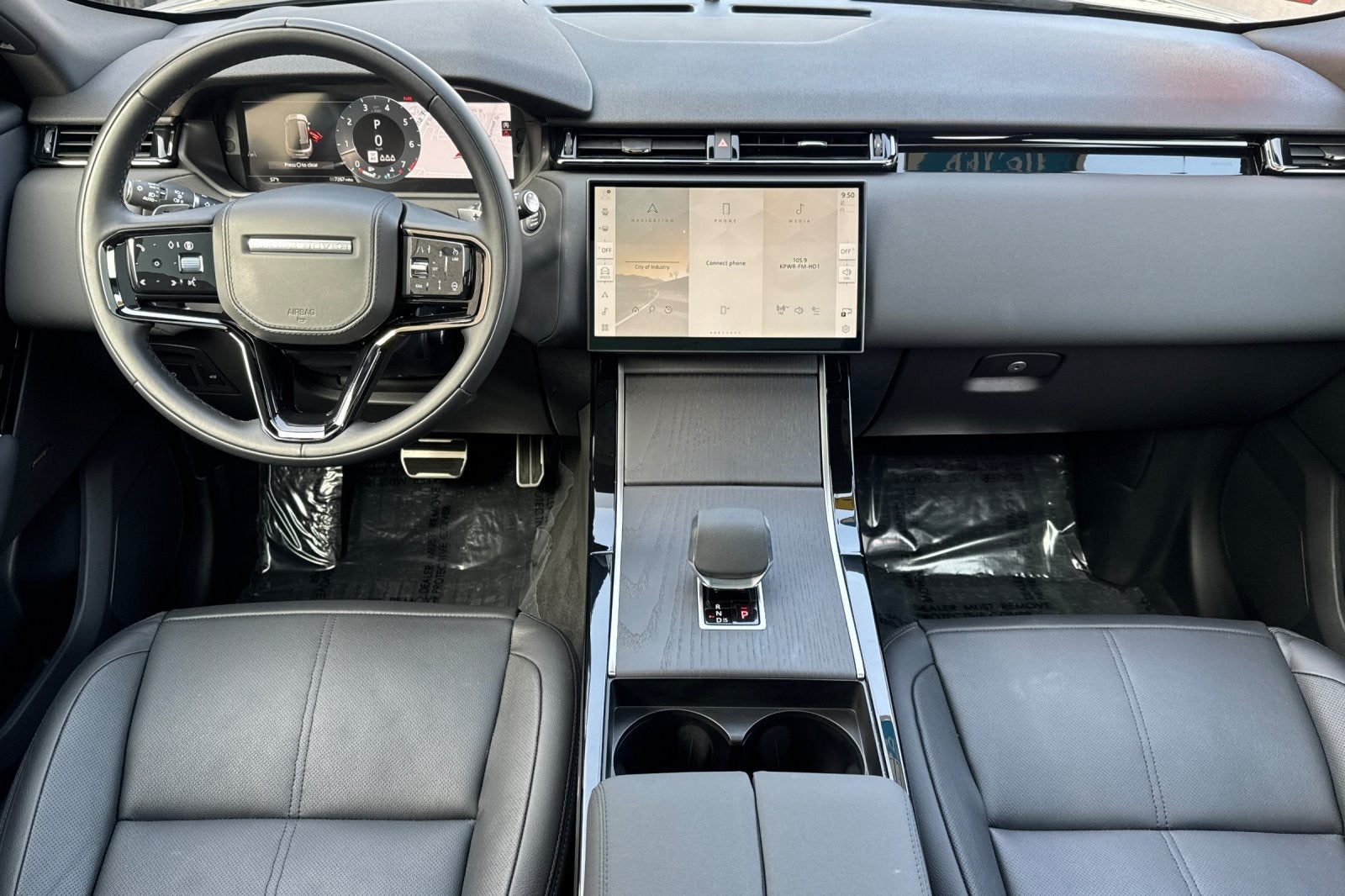 2025 Land Rover Range Rover Velar Dynamic SE