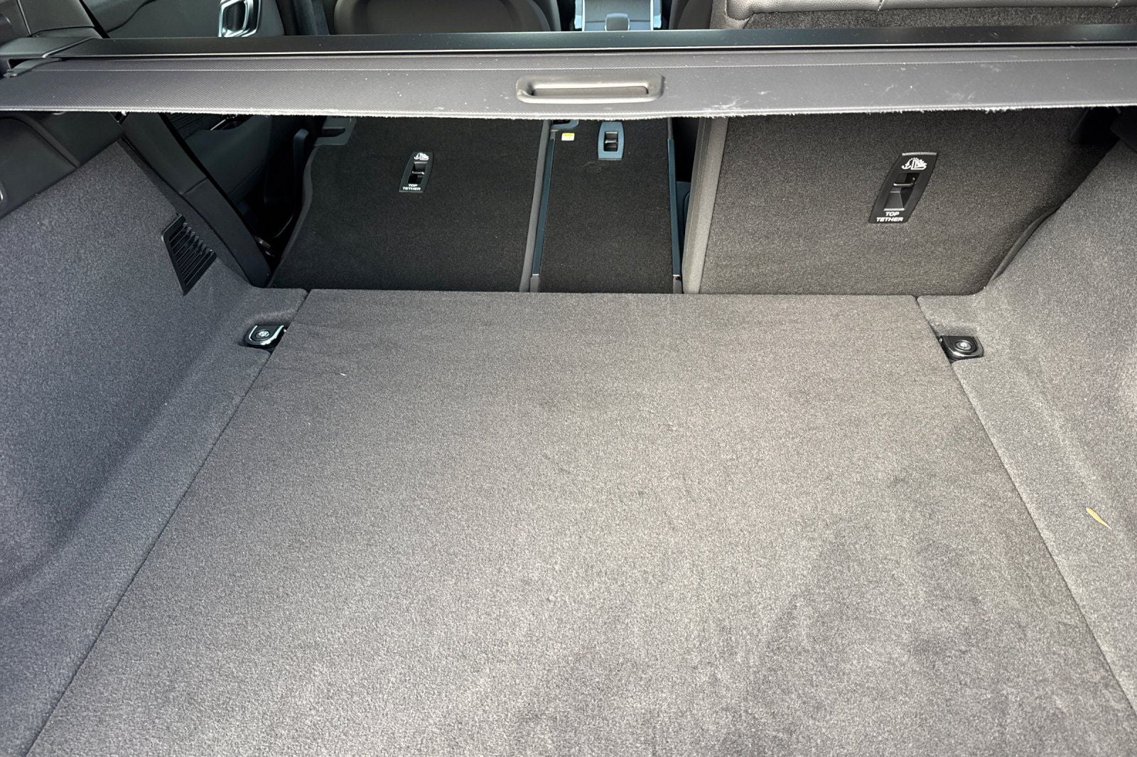 2025 Land Rover Range Rover Velar Dynamic SE