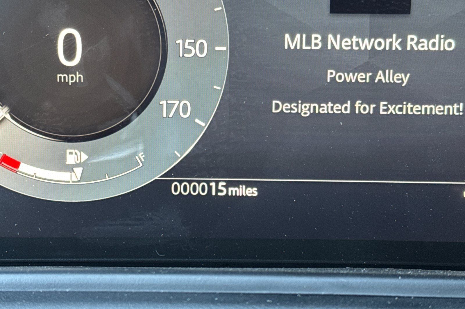 2026 Land Rover Range Rover Velar Dynamic SE