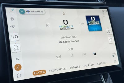 2026 Land Rover Range Rover Velar Dynamic SE