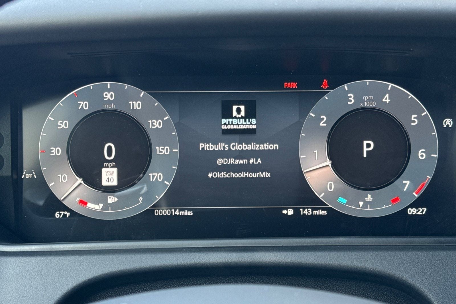 2026 Land Rover Range Rover Velar Dynamic SE