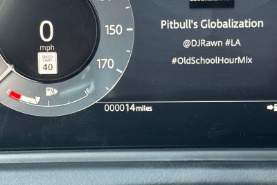 2026 Land Rover Range Rover Velar Dynamic SE