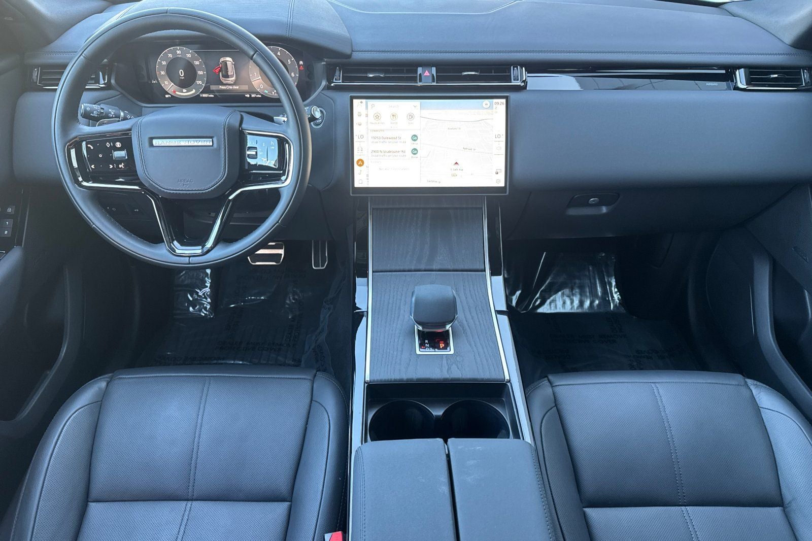 2026 Land Rover Range Rover Velar Dynamic SE