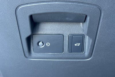 2026 Land Rover Range Rover Velar Dynamic SE