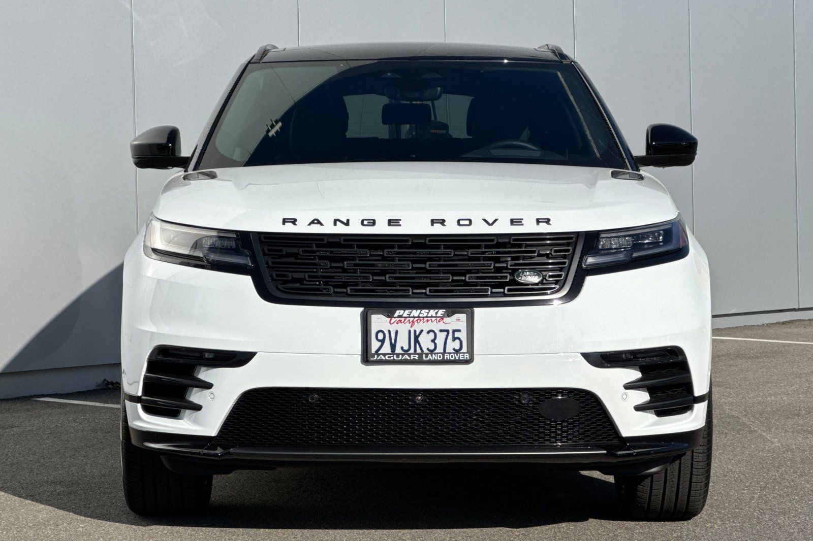 2026 Land Rover Range Rover Velar Dynamic SE
