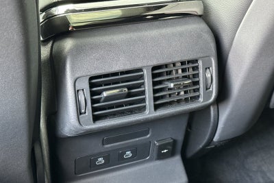 2026 Land Rover Range Rover Velar Dynamic SE