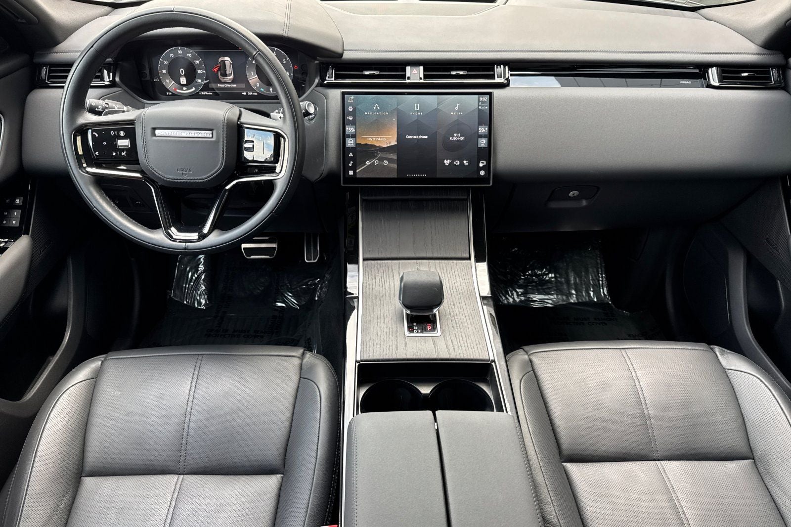 2026 Land Rover Range Rover Velar Dynamic SE