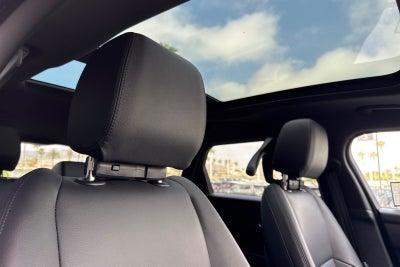 2026 Land Rover Range Rover Velar Dynamic SE