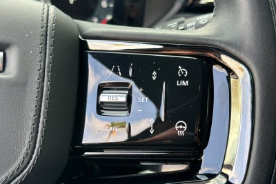 2026 Land Rover Range Rover Velar Dynamic SE
