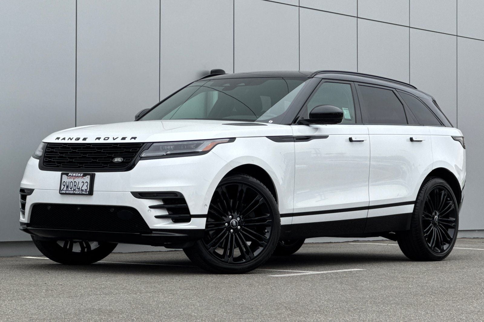 2026 Land Rover Range Rover Velar Dynamic SE