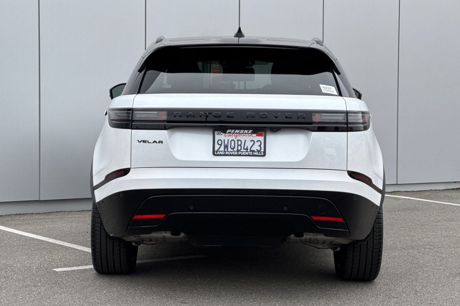 2026 Land Rover Range Rover Velar Dynamic SE