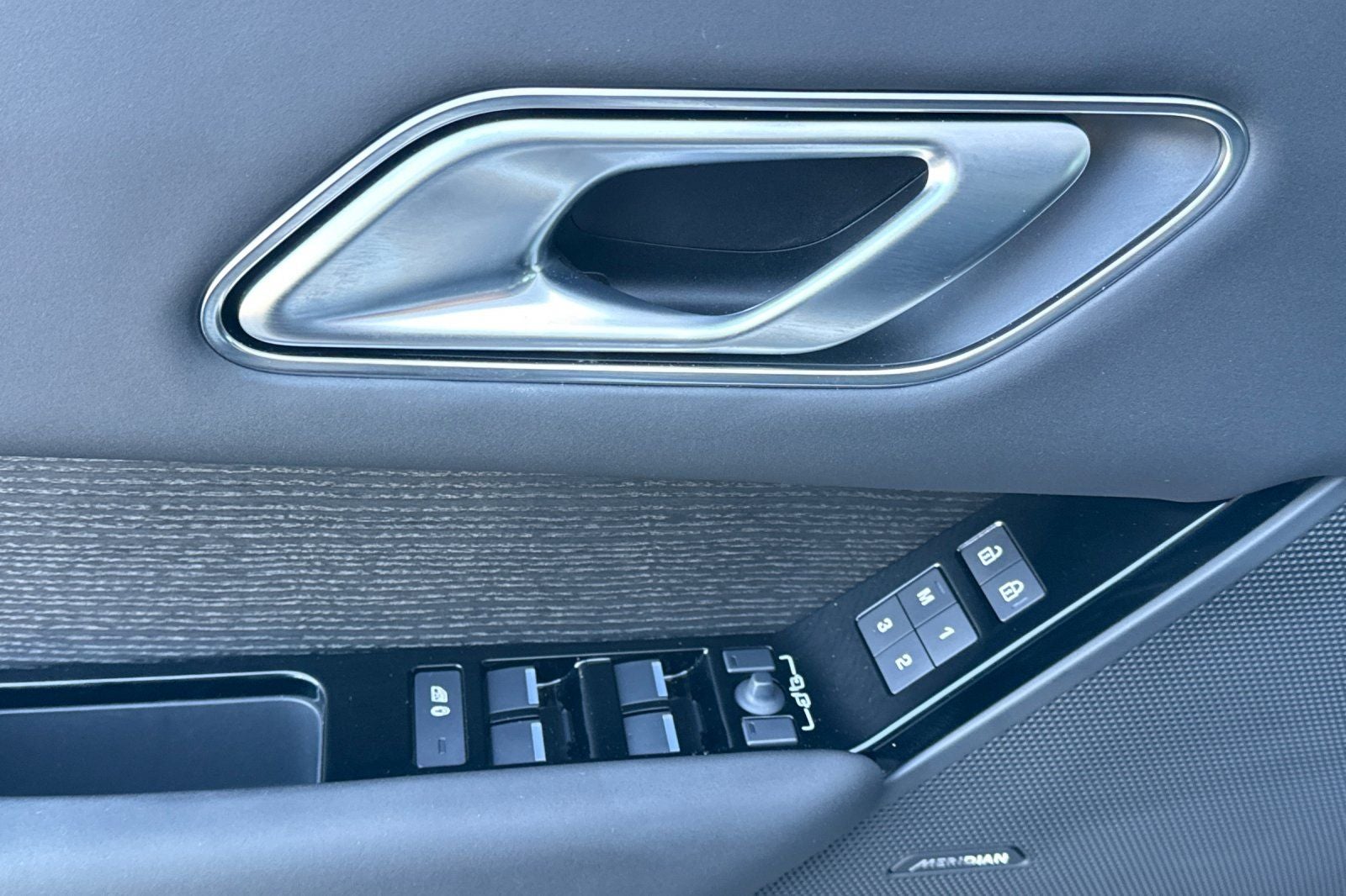 2026 Land Rover Range Rover Velar Dynamic SE