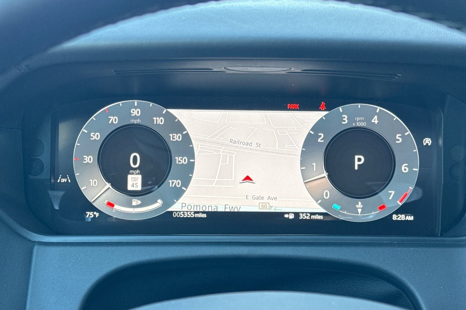 2026 Land Rover Range Rover Velar Dynamic SE