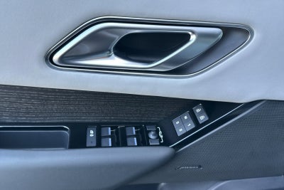 2026 Land Rover Range Rover Velar Dynamic SE
