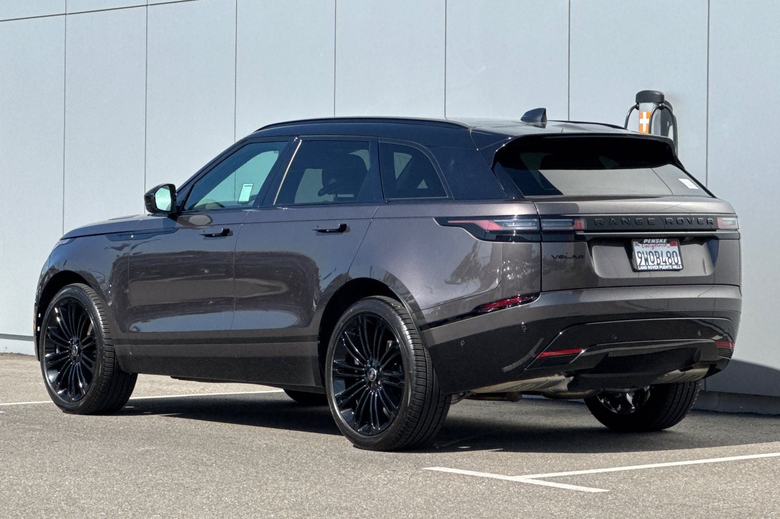 2026 Land Rover Range Rover Velar Dynamic SE