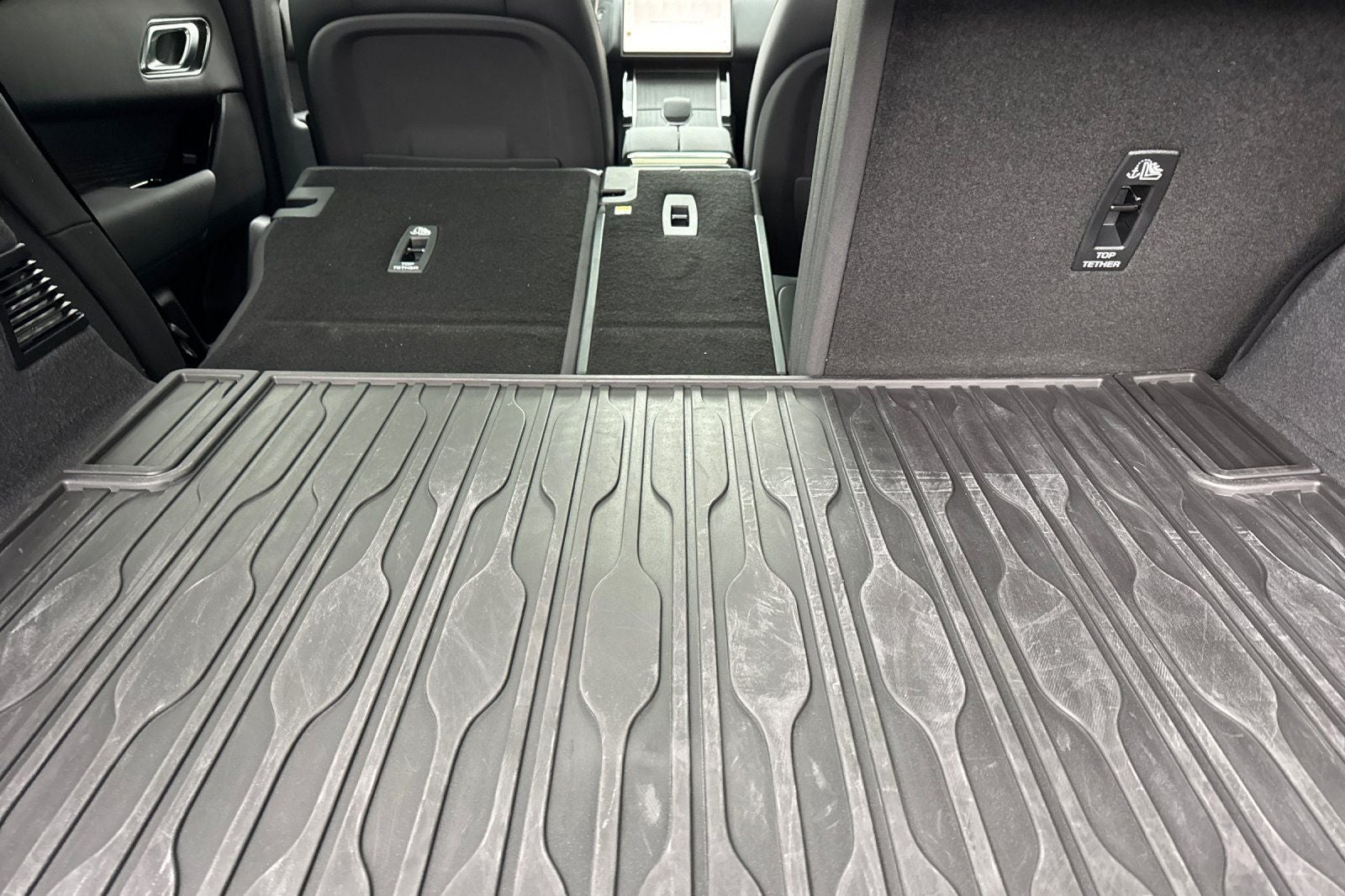 2026 Land Rover Range Rover Velar Dynamic SE