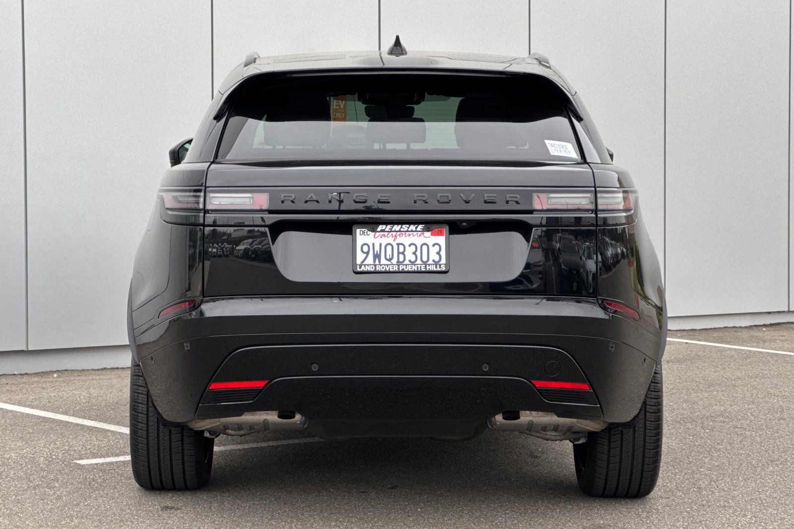 2026 Land Rover Range Rover Velar Dynamic SE