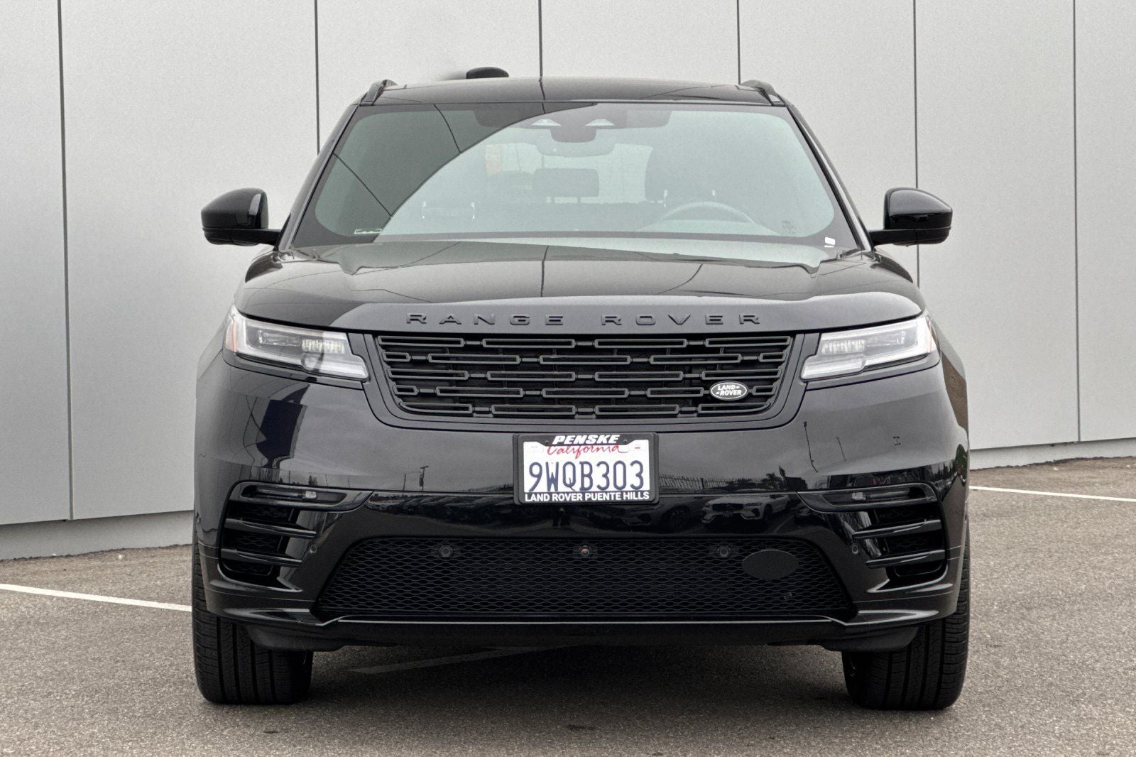 2026 Land Rover Range Rover Velar Dynamic SE