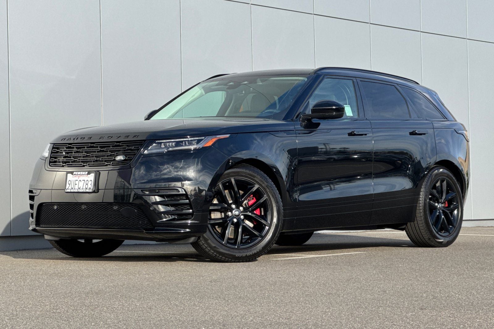 2025 Land Rover Range Rover Velar Dynamic SE