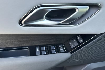 2025 Land Rover Range Rover Velar Dynamic SE