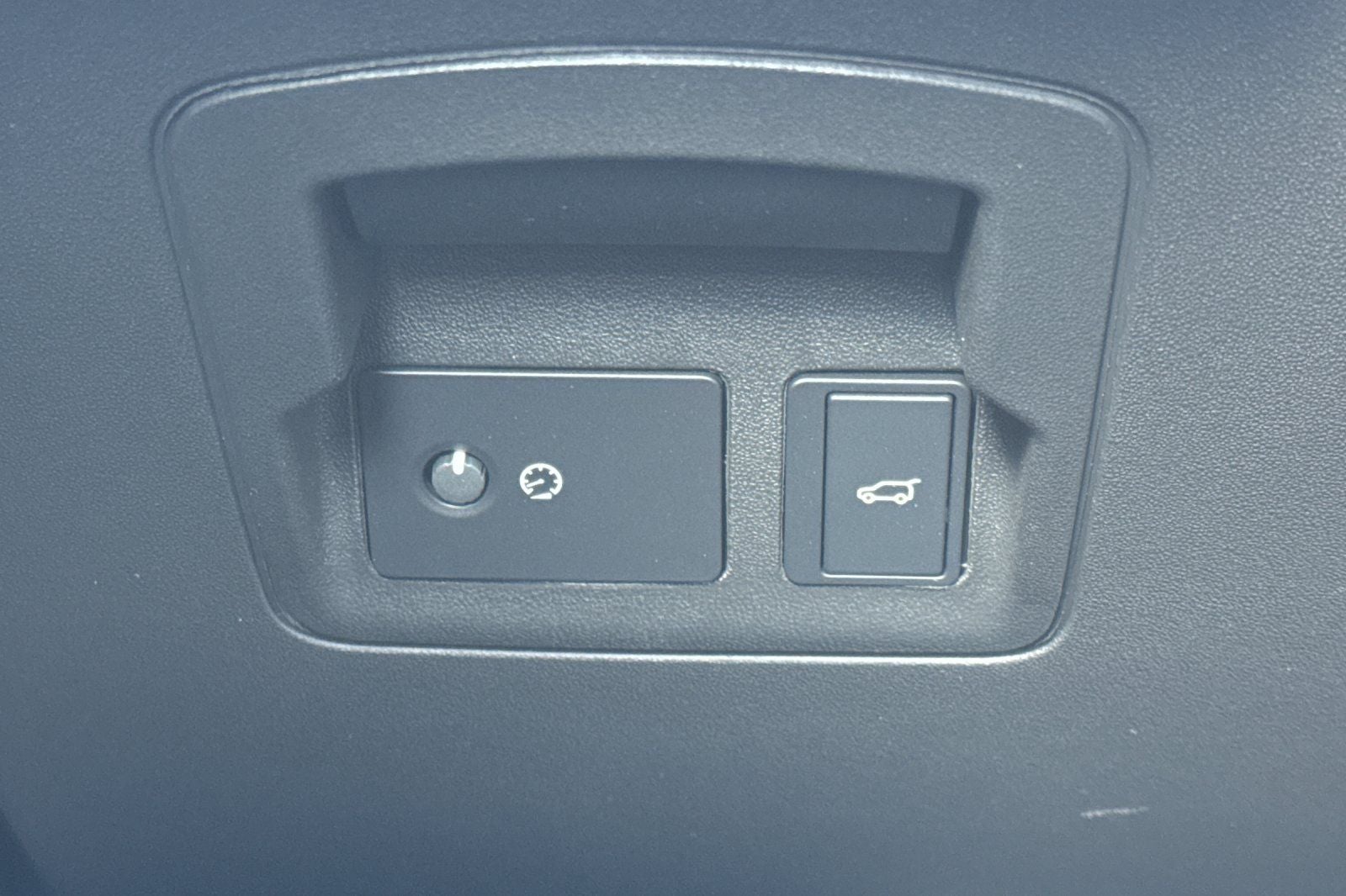 2025 Land Rover Range Rover Velar Dynamic SE