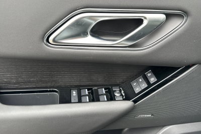 2026 Land Rover Range Rover Velar Dynamic SE