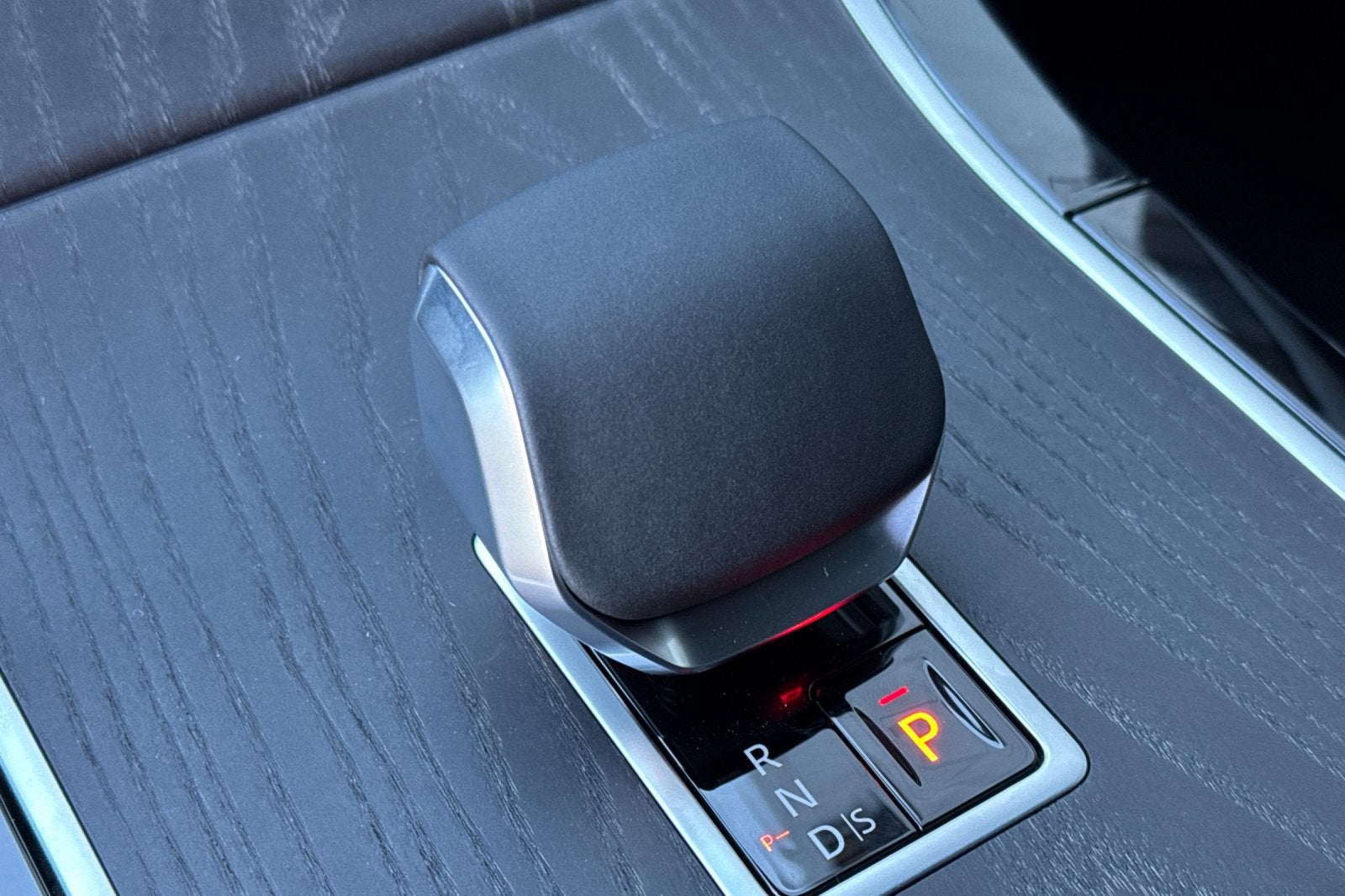 2026 Land Rover Range Rover Velar P250 Base