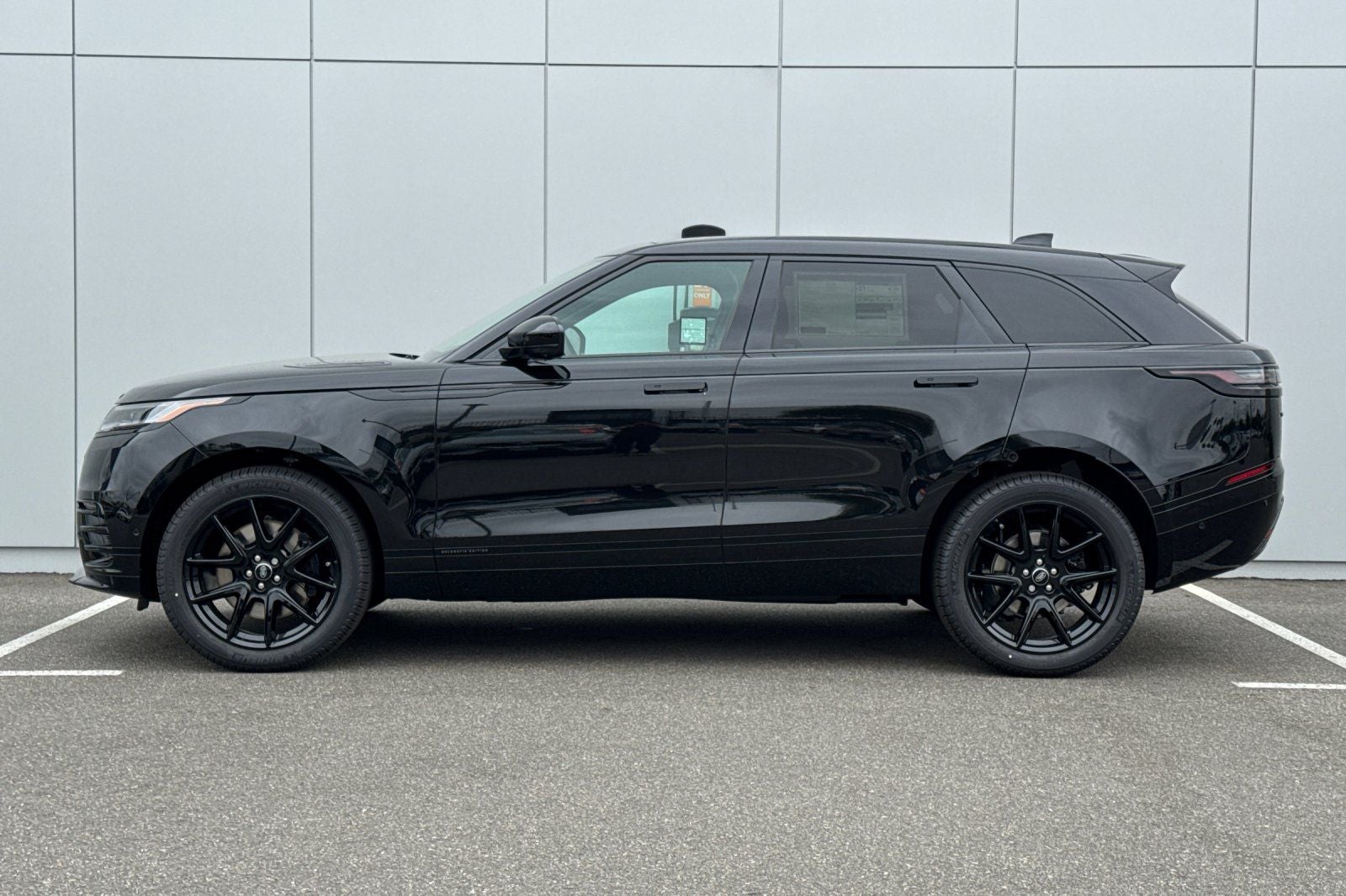 2026 Land Rover Range Rover Velar Belgravia Edition