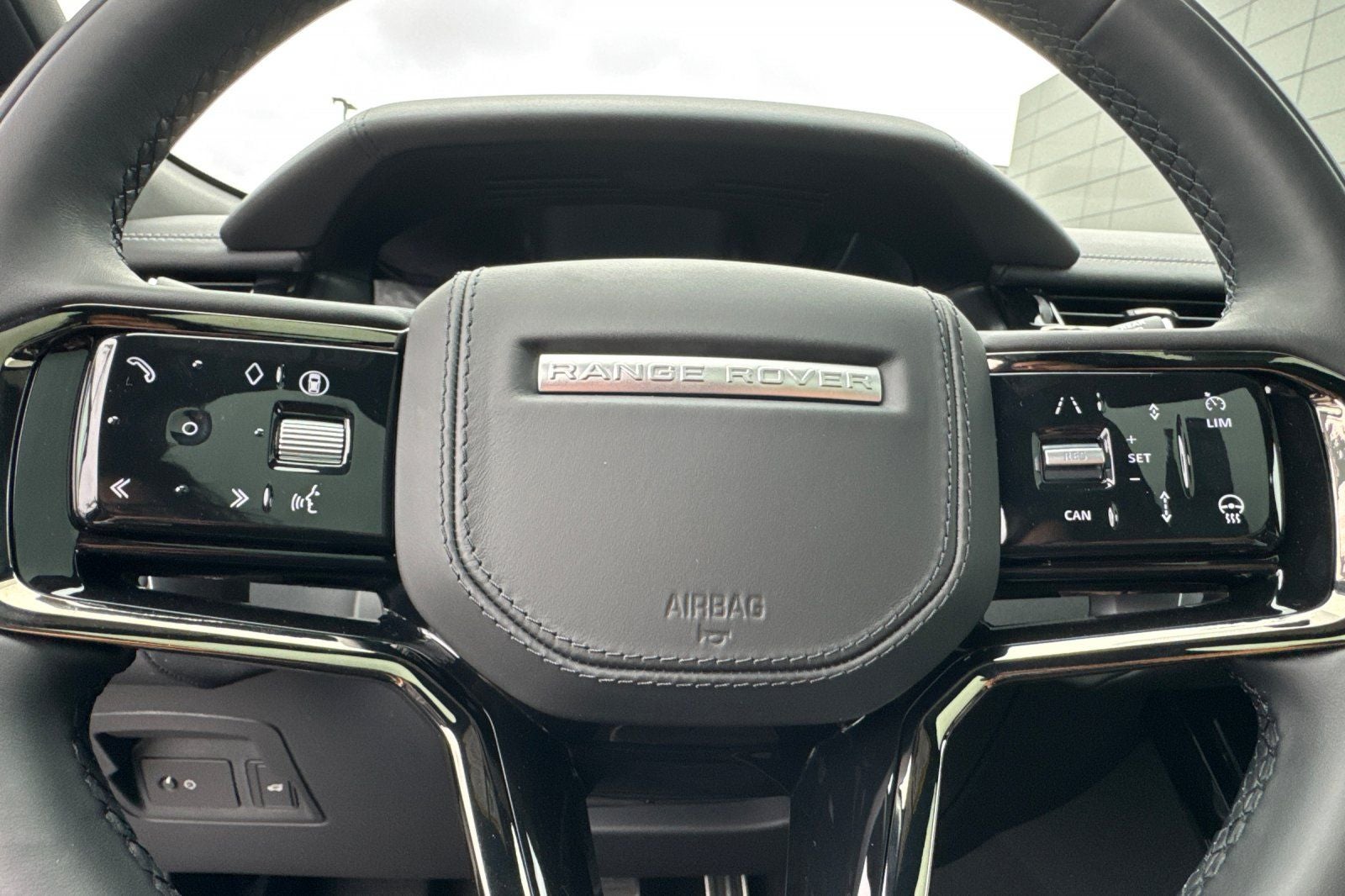 2026 Land Rover Range Rover Velar Belgravia Edition