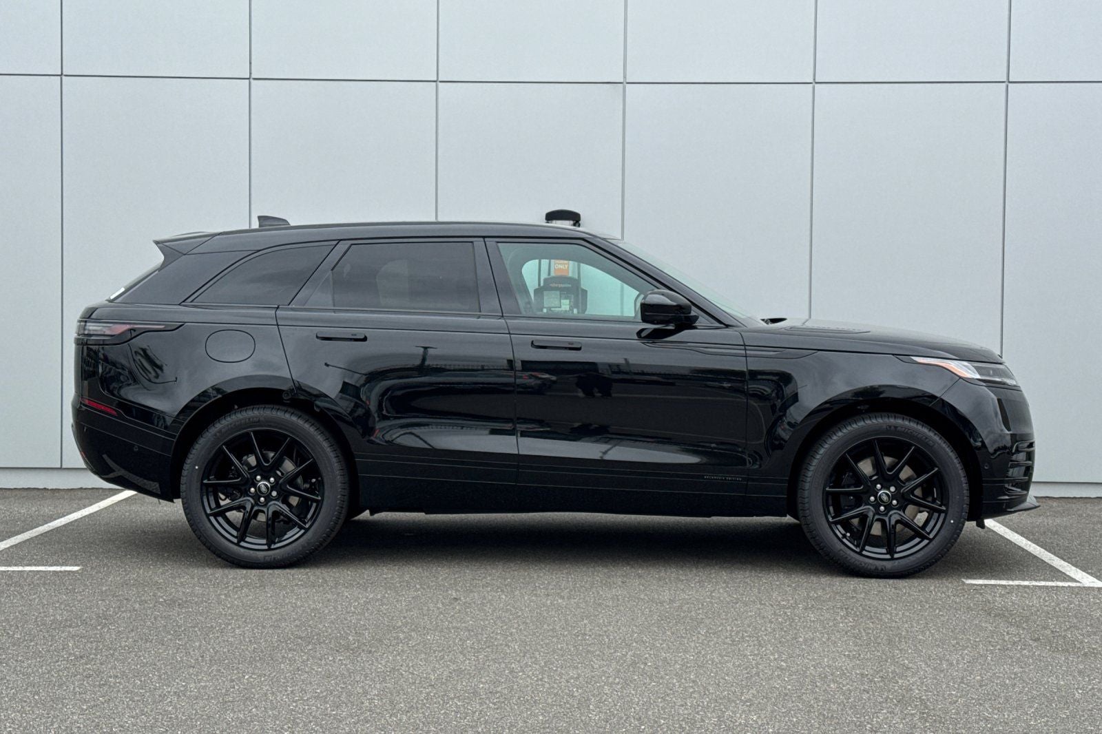 2026 Land Rover Range Rover Velar Belgravia Edition
