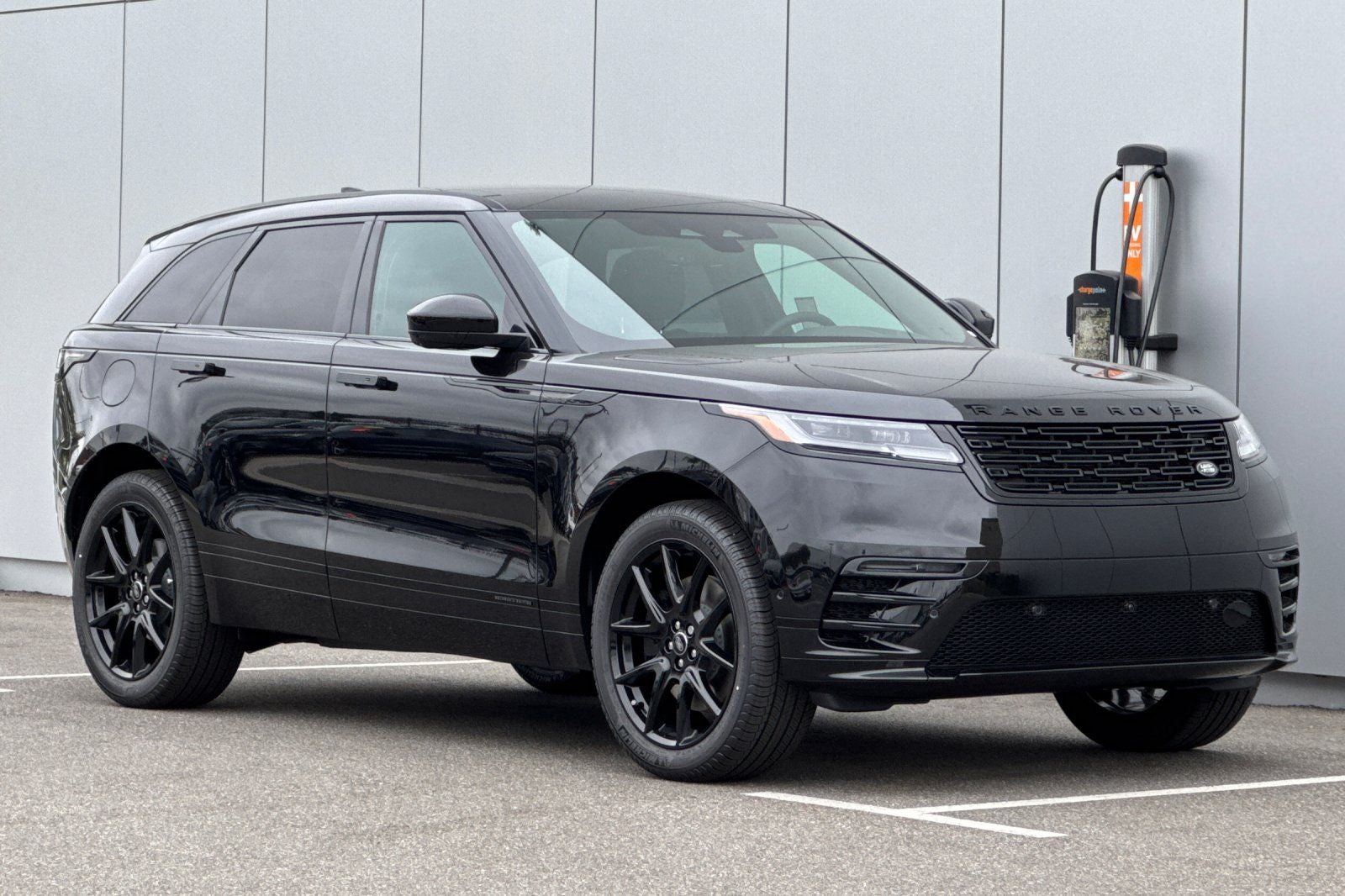 2026 Land Rover Range Rover Velar Belgravia Edition