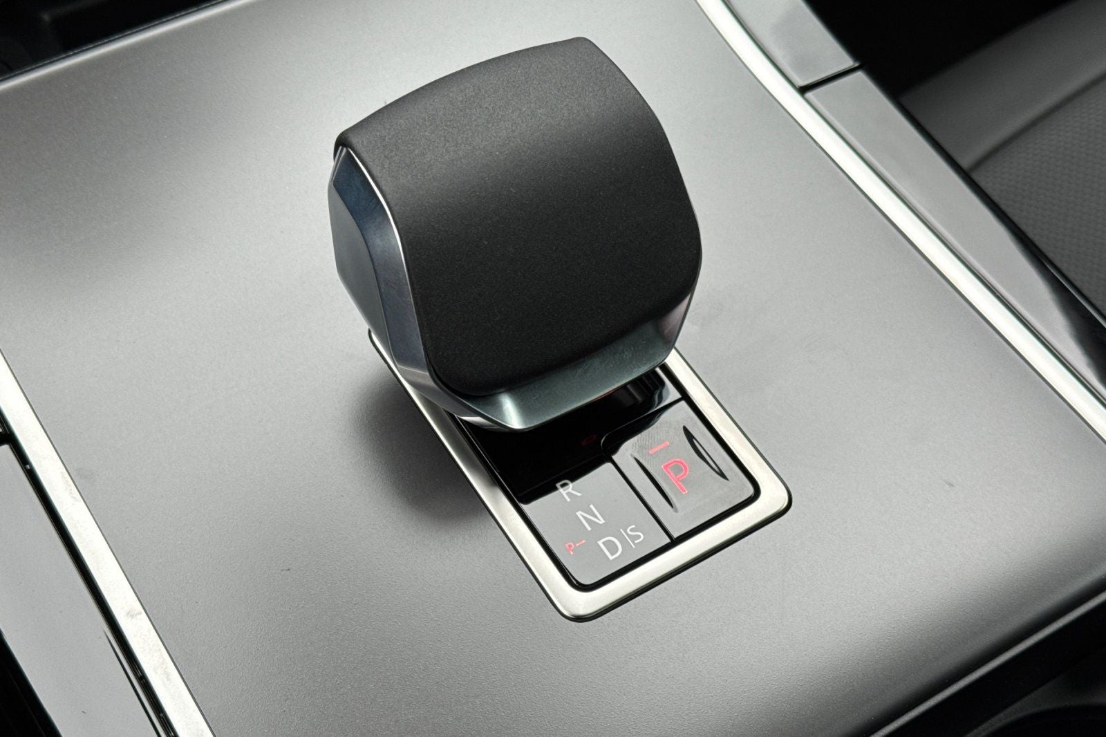 2026 Land Rover Range Rover Evoque S