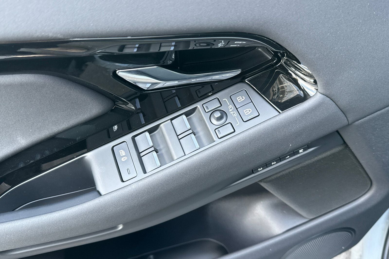 2026 Land Rover Range Rover Evoque S