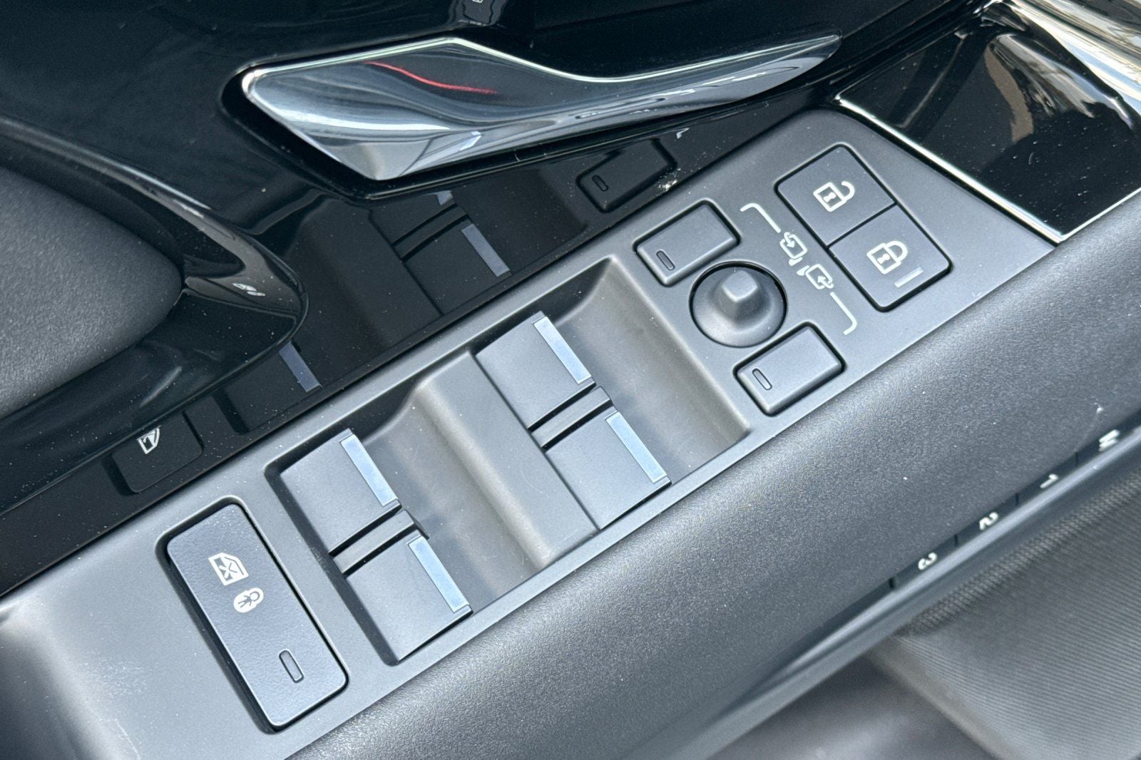 2026 Land Rover Range Rover Evoque S
