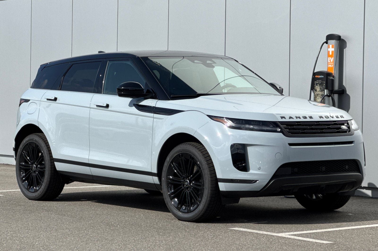 2026 Land Rover Range Rover Evoque S
