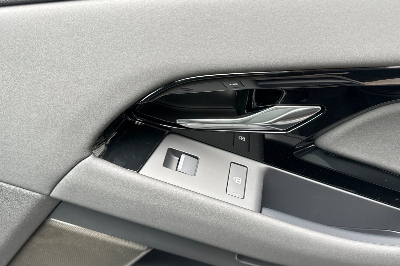 2026 Land Rover Range Rover Evoque S