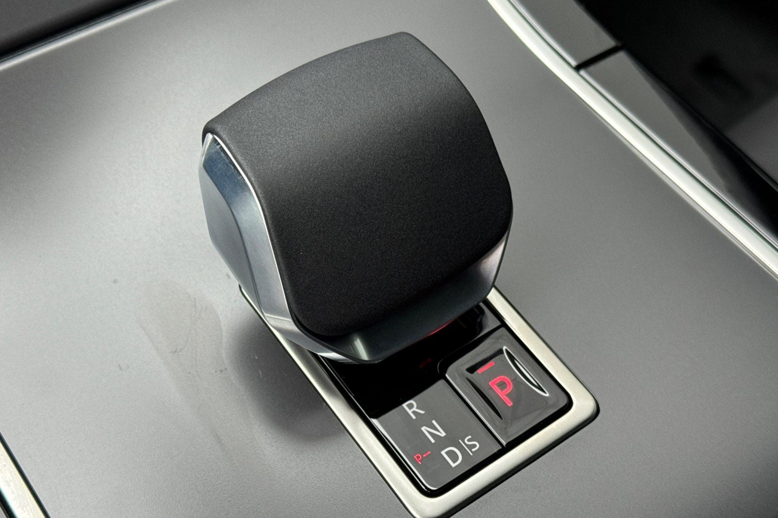 2026 Land Rover Range Rover Evoque S