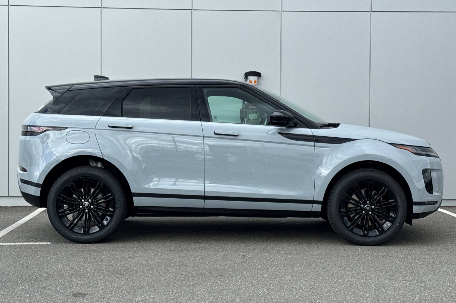 2026 Land Rover Range Rover Evoque S