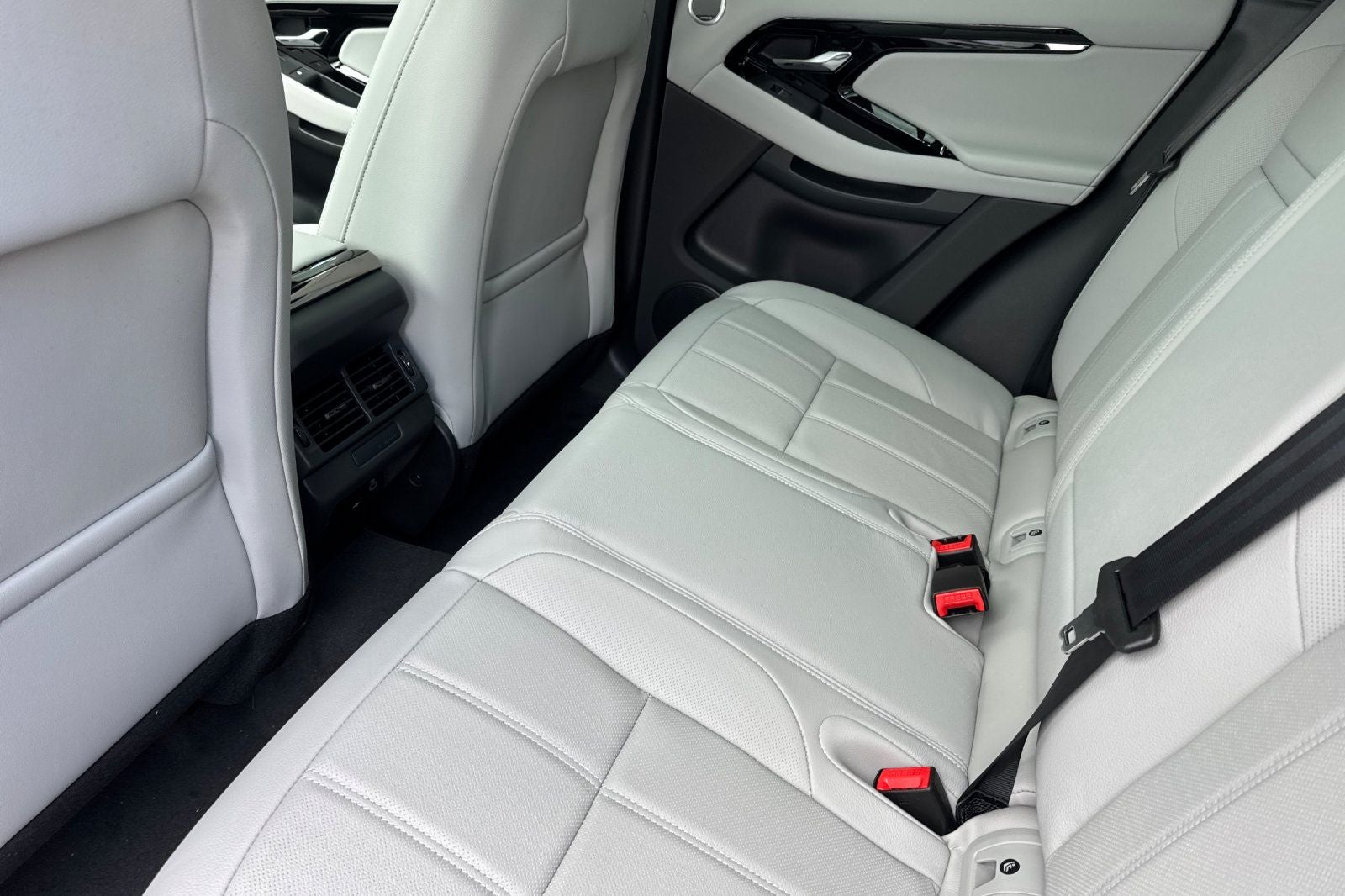 2026 Land Rover Range Rover Evoque S