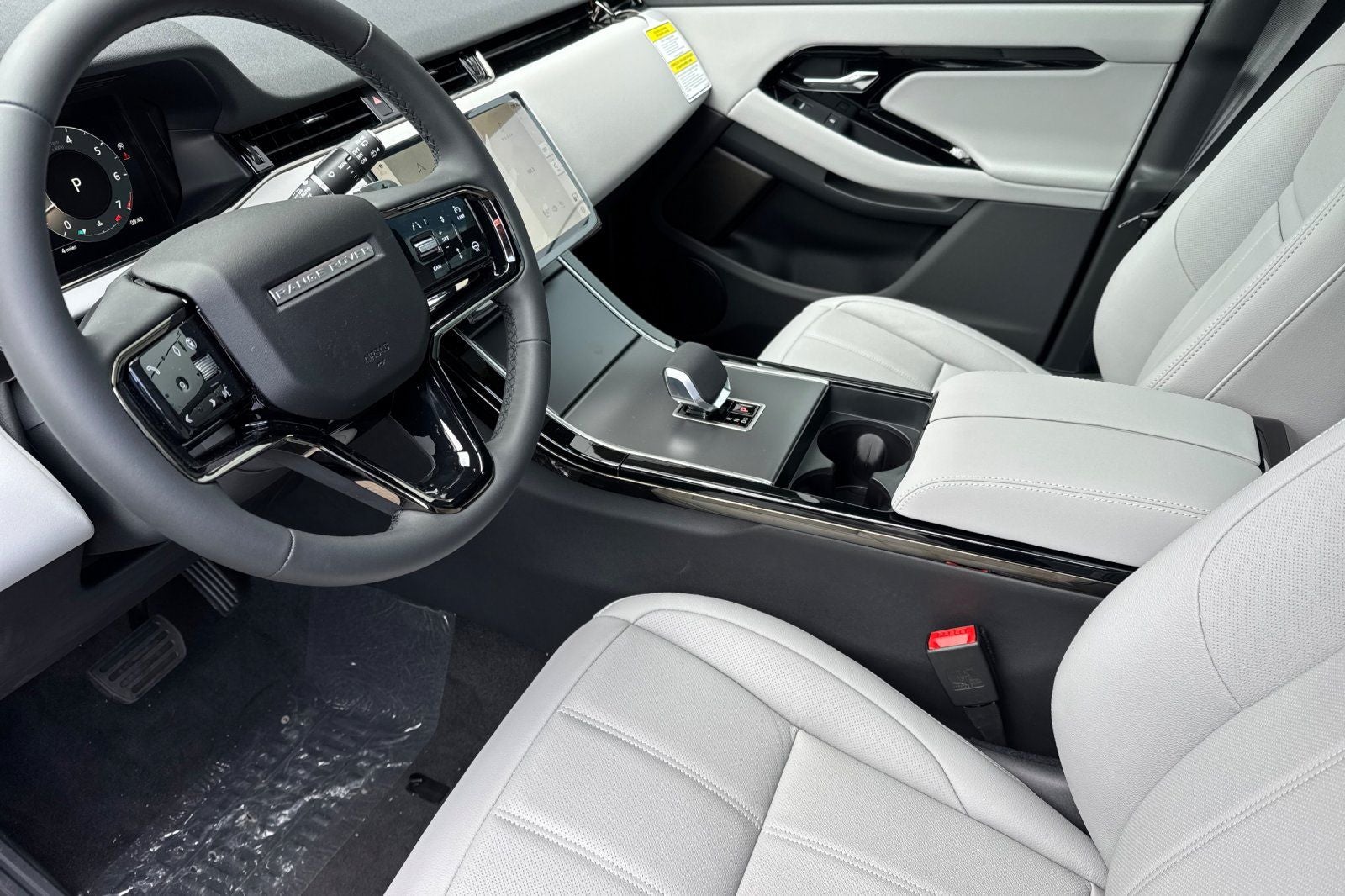 2026 Land Rover Range Rover Evoque S