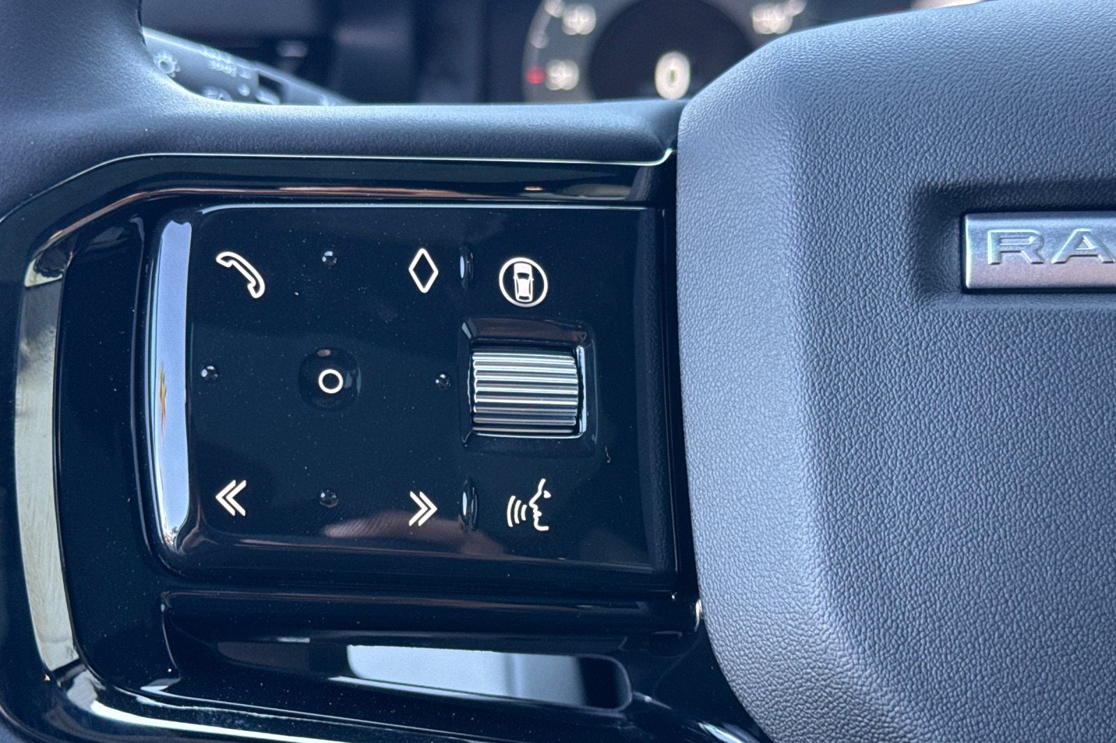 2026 Land Rover Range Rover Evoque S