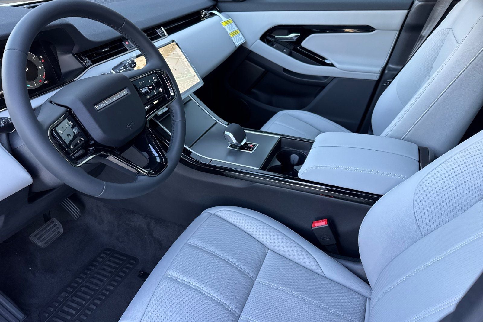2026 Land Rover Range Rover Evoque S